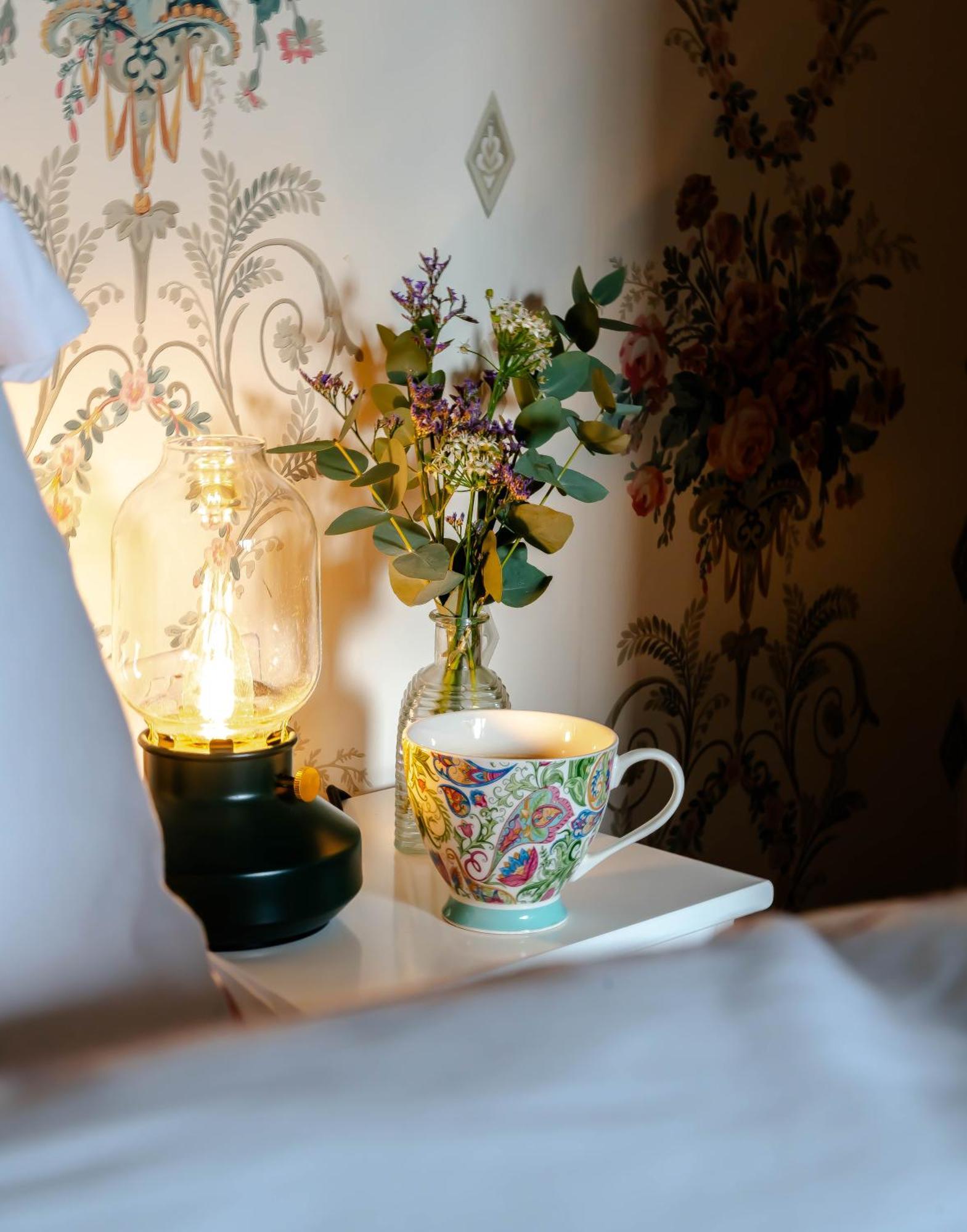 Anne Boleyn'S Escape Hotell Deal Eksteriør bilde